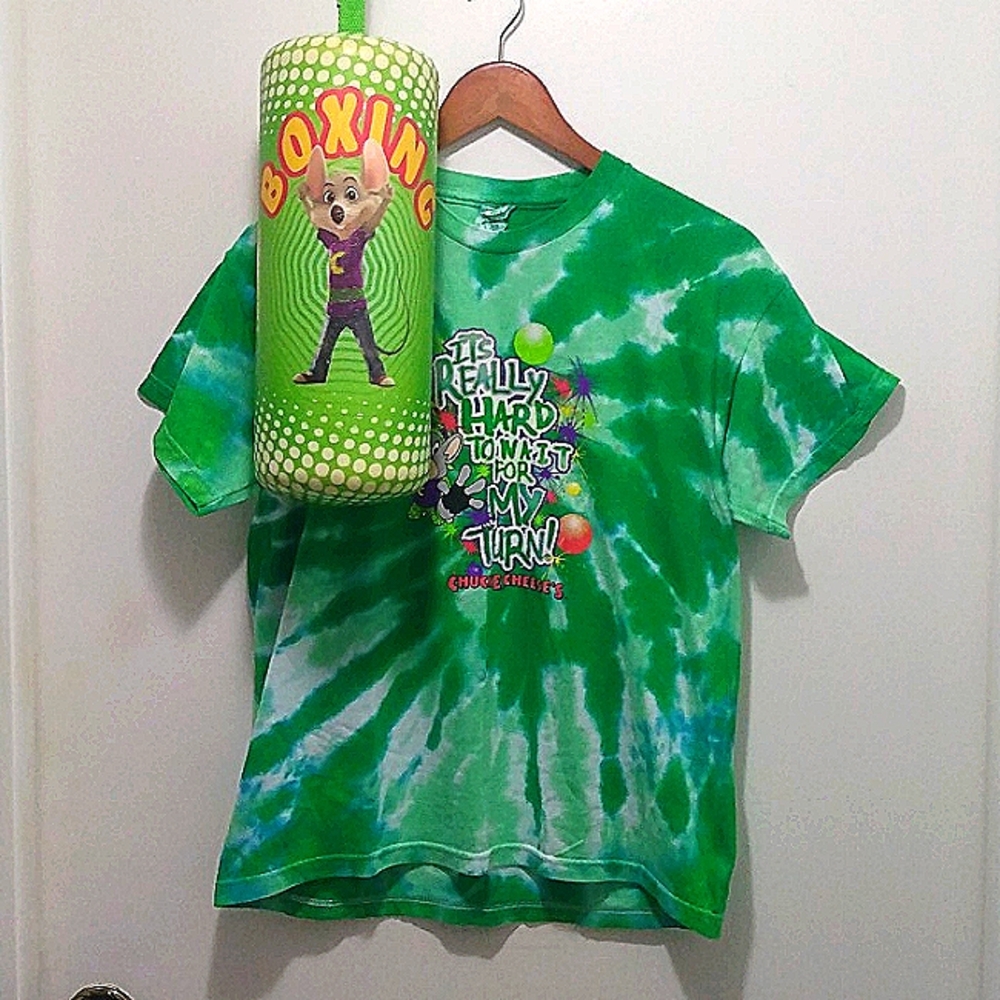 Get Fit! ChuckE.Cheese's Green Tye Dye T Shirt Youth Sz XL & Punching Bag used